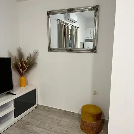 Apartman Nela Kastel Sucurac
